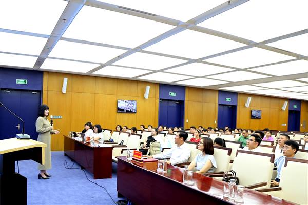 Tập huấn nghiệp vụ đánh giá, công nhận xã, phường, đặc khu đạt chuẩn tiếp cận pháp luật