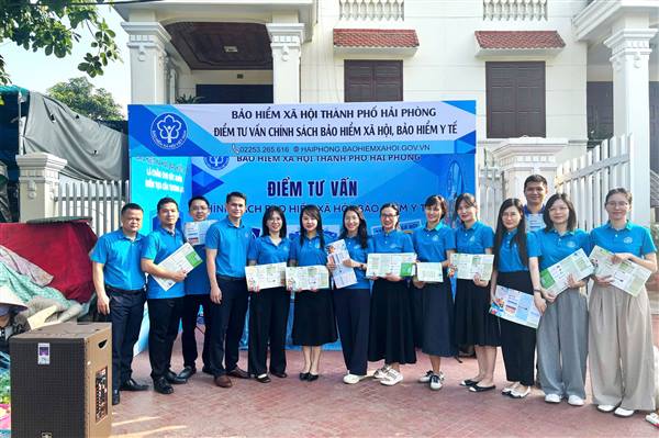 Ra quân hưởng ứng Tháng cao điểm tuyên truyền, phát triển người tham gia bảo hiểm xã hội, bảo hiểm y tế