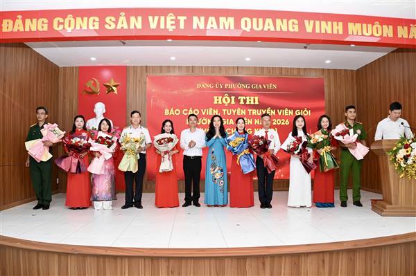 Sôi nổi Hội thi Báo cáo viên giỏi phường Gia Viên