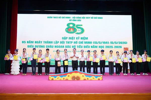 Xã Vĩnh Bảo biểu dương 51 Cháu ngoan Bác Hồ tiêu biểu năm học 2025 - 2026