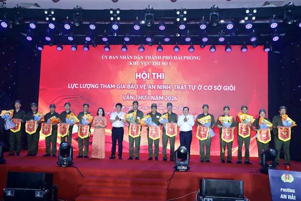 13 đội Khu vực thi số 1 tham gia Hội thi lực lượng bảo vệ an ninh trật tự cơ sở giỏi