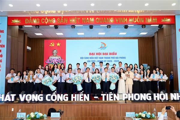 Sinh viên Hải Phòng "Khát vọng cống hiến - tiên phong hội nhập", xây dựng thành phố Cảng văn minh, hiện đại