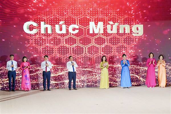 Khai mạc Lễ hội Áo dài với chủ đề “Phụ nữ Hải Phòng - Di sản và kết nối”