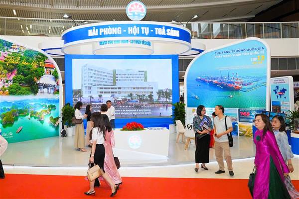 Triển lãm “Hải Phòng - Hội tụ - Tỏa sáng” Kỷ niệm 101 năm Ngày Báo chí cách mạng Việt Nam
