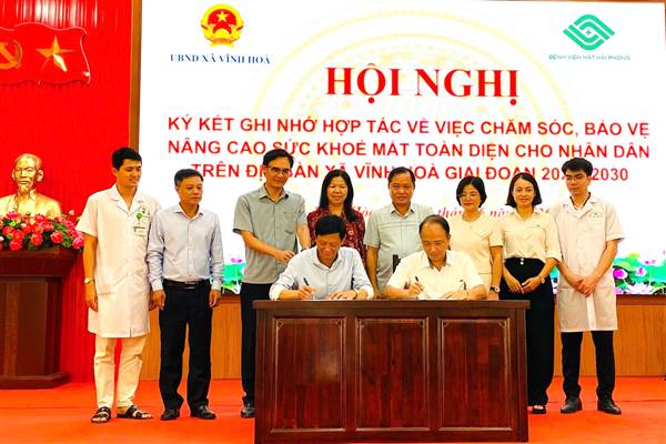 Xã Vĩnh Hòa phối hợp Bệnh viện Mắt Hải Phòng chăm sóc, bảo vệ, nâng cao sức khỏe mắt cho Nhân dân