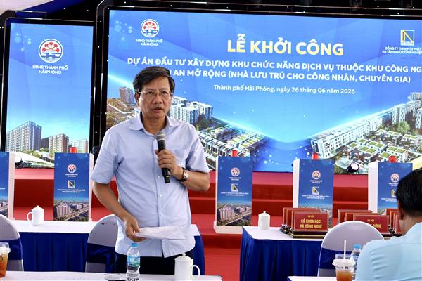 Phó Chủ tịch Thường trực UBND thành phố Lê Anh Quân kiểm tra công tác chuẩn bị tổ chức Lễ khởi công Dự án đầu tư xây dựng khu chức năng dịch vụ thuộc Khu công nghiệp Đại An mở rộng