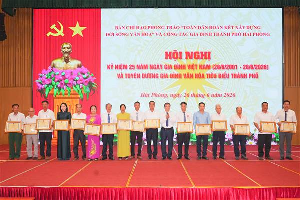 Biểu dương 114 Gia đình Văn hóa tiêu biểu thành phố