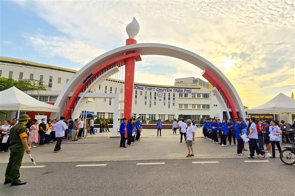 56.418 thí sinh dự thi môn Ngữ văn Kỳ thi tốt nghiệp THPT năm 2026, nghiêm túc, an toàn, đúng quy chế