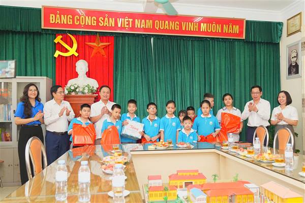 Tăng cường công tác chăm sóc, bảo vệ trẻ em có hoàn cảnh đặc biệt trên địa bàn thành phố