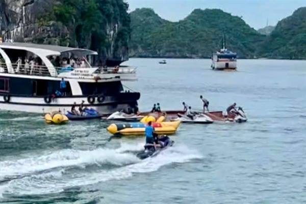 Khẩn trương điều tra, làm rõ nguyên nhân vụ va chạm tàu chở khách trên vịnh Lan Hạ