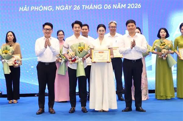 Sở Nội vụ đạt giải nhất Cuộc thi “Ứng dụng AI trong thực thi nhiệm vụ của các cơ quan hành chính trên địa bàn thành phố năm 2026"