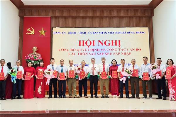 Xã Hùng Thắng kiện toàn tổ chức Chi bộ, Trưởng thôn và Ban Công tác Mặt trận tại 14 thôn