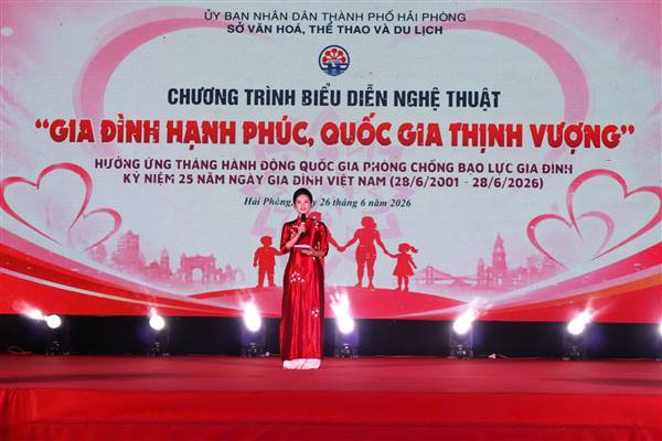 Chương trình nghệ thuật “Gia đình hạnh phúc - Quốc gia thịnh vượng” Kỷ niệm 25 năm Ngày Gia đình Việt Nam