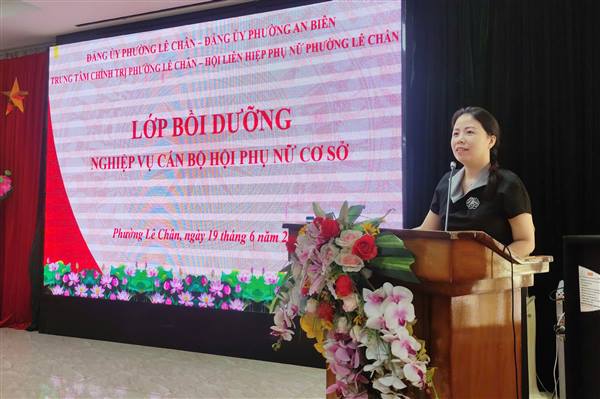 Nâng cao năng lực chuyển đổi số và an toàn không gian mạng cho cán bộ Hội Phụ nữ phường Lê Chân