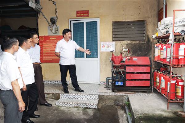 Ban Pháp chế HĐND thành phố khảo sát công tác phòng cháy, chữa cháy tại chợ An Dương (phường An Biên)