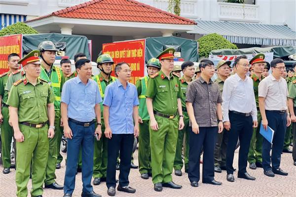 Phường Gia Viên ra quân thiết lập lại trật tự an toàn giao thông và văn minh đô thị