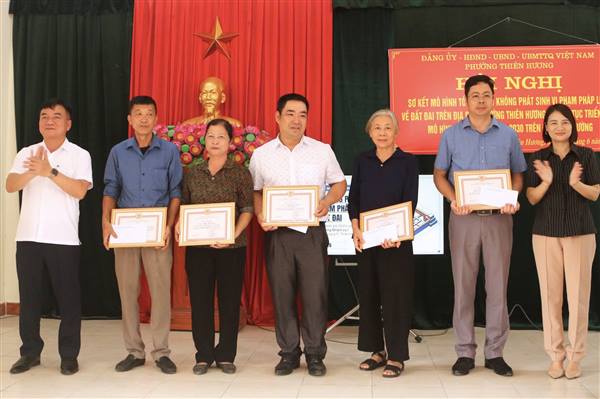 Phường Thiên Hương sơ kết mô hình “Tổ dân phố không phát sinh vi phạm pháp luật về đất đai”