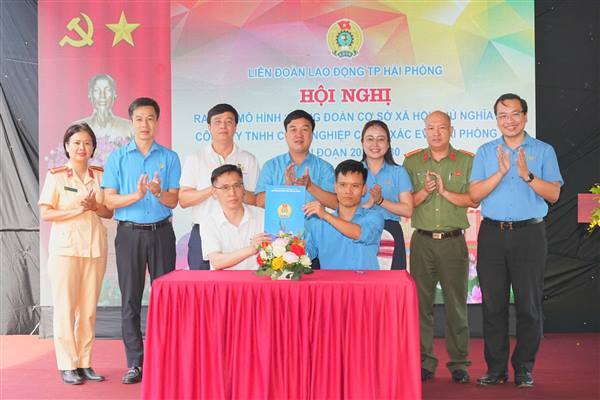 Ra mắt mô hình “Công đoàn cơ sở xã hội chủ nghĩa” tại Công ty TNHH Công nghiệp chính xác EVA Hải Phòng
