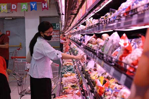 Tăng cường các giải pháp điều tiết cung cầu, bình ổn thị trường và thúc đẩy tiêu dùng hàng sản xuất trong nước trên địa bàn thành phố