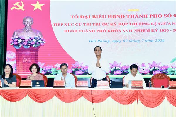Đồng chí Đỗ Mạnh Hiến, Phó Bí thư Thường trực Thành ủy tiếp xúc cử tri tại khu vực An Lão