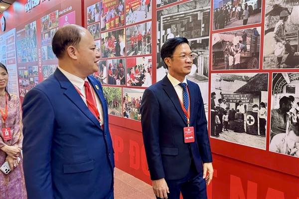 Đồng chí Phạm Văn Lập, Phó Bí thư Thành uỷ dẫn đầu Đoàn đại biểu Hải Phòng tham dự Đại hội Đại biểu toàn quốc Hội Chữ thập đỏ Việt Nam lần thứ XII
