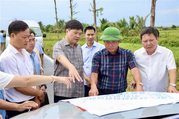 Đẩy nhanh tiến độ các dự án phát triển cụm công nghiệp, phấn đấu khởi công vào dịp Quốc khánh 2/9