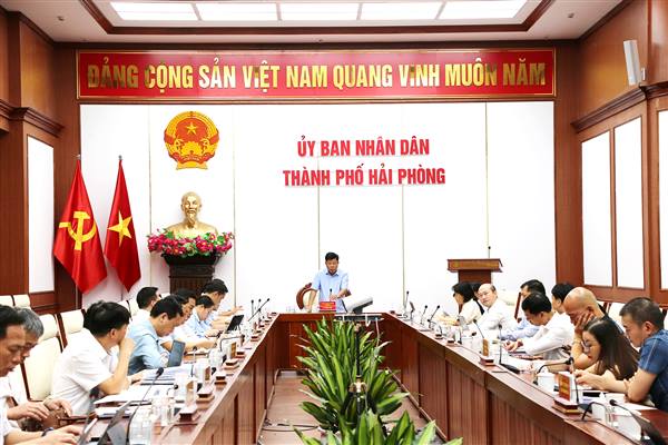 Tập trung giải phóng mặt bằng, đẩy nhanh tiến độ các dự án khu công nghiệp phục vụ thu hút đầu tư