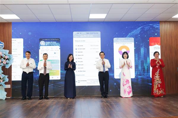 Phường An Biên ra mắt mô hình “Đồng hành xây dựng chi bộ số”, “Ứng dụng quản lý dân cư” và trang cấp máy tính cho 37 Tổ dân phố