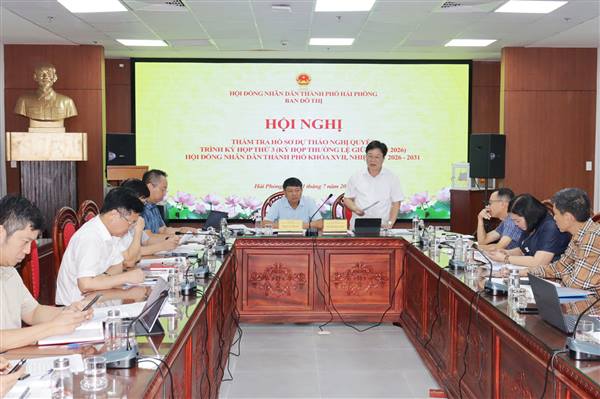 Ban Đô thị HĐND thành phố thẩm tra hồ sơ trình Kỳ họp thường lệ giữa năm 2026 HĐND thành phố khoá XVII, nhiệm kỳ 2026 - 2031