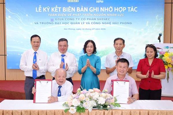 Ký kết hợp tác toàn diện phát triển nguồn nhân lực giữa Công ty Cổ phần SHINEC, Trường Đại học Quản lý và Công nghệ Hải Phòng và Haitian Education