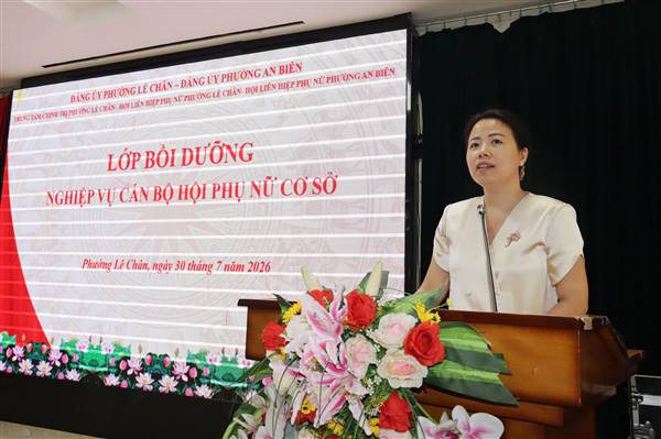 Bồi dưỡng nghiệp vụ cho cán bộ, hội viên Hội Phụ nữ Phường Lê Chân và Phường An Biên