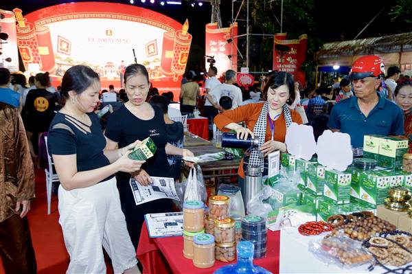 Khai mạc Chợ quê thời Mạc lần thứ IV năm 2026: Tôn vinh di sản, kết nối truyền thống với hiện đại