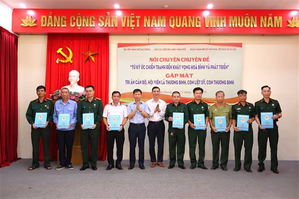 Nói chuyện chuyên đề "Từ ký ức chiến tranh đến khát vọng hòa bình và phát triển" nhân Kỷ niệm 79 năm Ngày Thương binh - Liệt sĩ