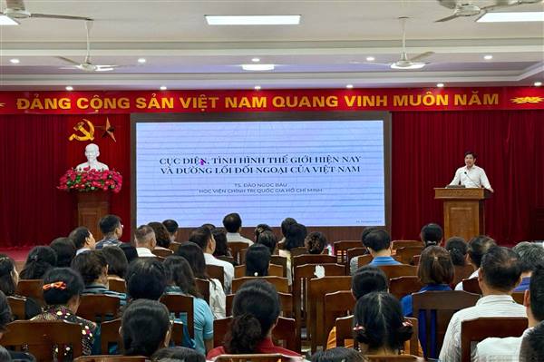 Đảng ủy Phường Ngô Quyền bồi dưỡng kiến thức đối ngoại và thông tin thời sự năm 2026