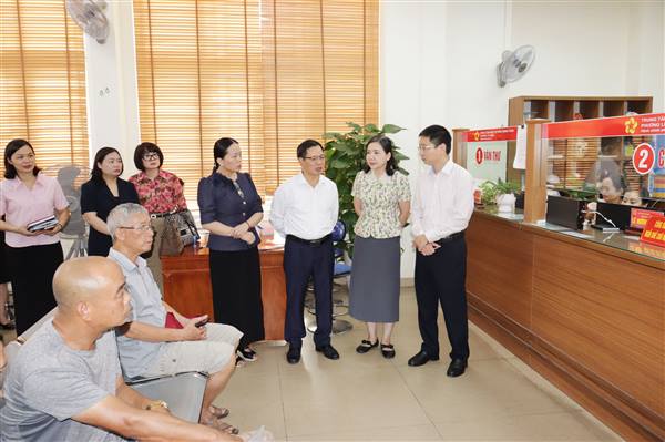 Giám sát việc thực hiện tiến độ giải quyết thủ tục hành chính gắn với việc vận hành mô hình chính quyền địa phương 2 cấp tại Phường Lê Chân