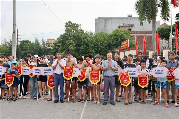 Phường Lê Thanh Nghị phát động toàn dân tập luyện môn Bơi phòng, chống đuối nước và khai mạc Giải Bơi Thiếu niên - Nhi đồng năm 2026