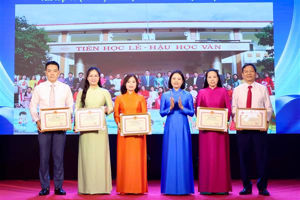 Xã Thái Tân tổng kết năm học 2025–2026, tuyên dương nhiều tập thể, cá nhân có thành tích xuất sắc
