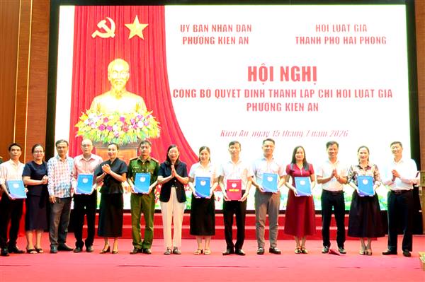 Công bố Quyết định thành lập Chi hội Luật gia phường Kiến An