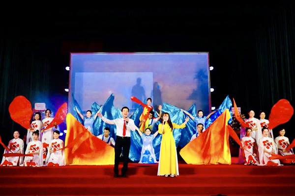 Sôi nổi các hoạt động văn hóa, nghệ thuật chào mừng Kỷ niệm 1 năm thành lập các địa phương