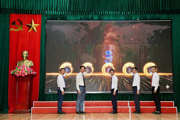 Xã Tân Minh công bố Nghị quyết về sắp xếp các thôn và kiện toàn hệ thống chính trị cơ sở