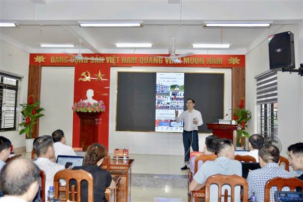 Đảng ủy Phường Lê Ích Mộc bồi dưỡng nghiệp vụ công tác Đảng và chuyển đổi số năm 2026