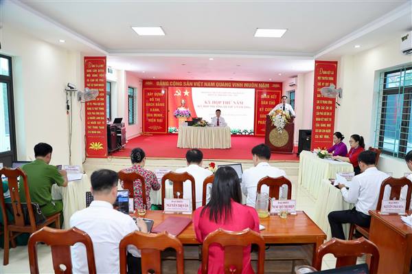 Kỳ họp thứ năm HĐND phường Bạch Đằng: Quyết nghị nhiều chỉ tiêu phát triển kinh tế - xã hội và kiện toàn nhân sự
