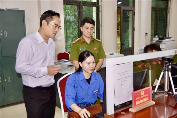 Phường Lê Ích Mộc quyết liệt triển khai xây dựng cơ sở dữ liệu quốc gia về đất đai
