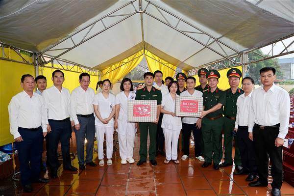 Phường Lê Ích Mộc ra quân Chiến dịch 500 ngày đêm tìm kiếm, quy tập và xác định danh tính hài cốt liệt sĩ