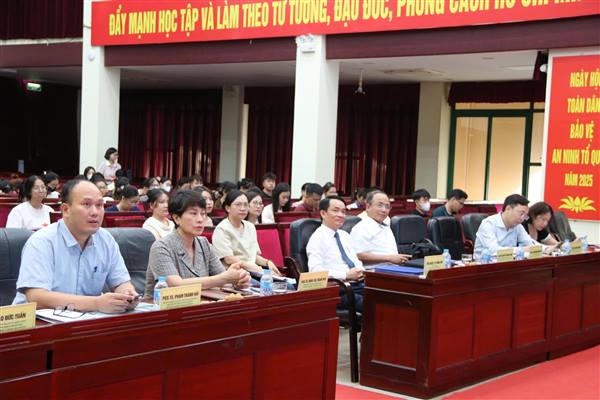 Hội thảo khoa học “Cập nhật tiến bộ trong kiểm soát tiến triển cận thị và các phương pháp phẫu thuật điều trị tật khúc xạ”