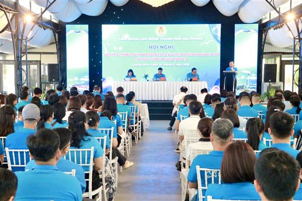 Chia sẻ kinh nghiệm, tập huấn, thực hành kỹ năng hoạt động Công đoàn