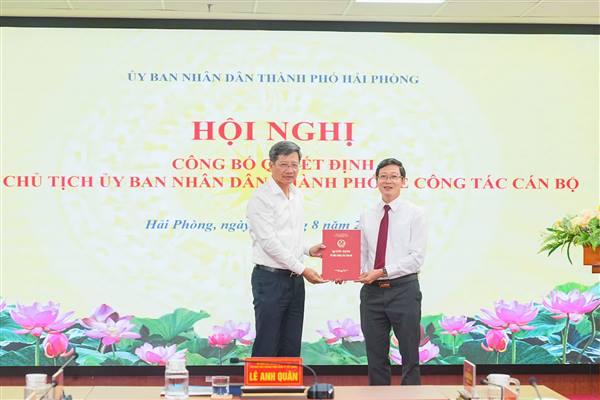 Đồng chí Bùi Xuân Lộc, Bí thư Đảng ủy, Chủ tịch HĐND phường Nhị Chiểu giữ chức vụ Phó Giám đốc Sở Nông nghiệp và Môi trường