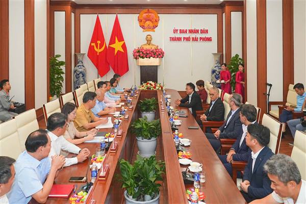 Chủ tịch UBND thành phố tiếp và làm việc với Đoàn công tác Baran International (Israel) tìm hiểu cơ hội hợp tác đầu tư