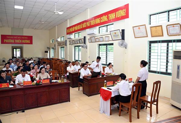 Phát huy vai trò Mặt trận phường Thiên Hương trong bảo vệ nền tảng tư tưởng của Đảng