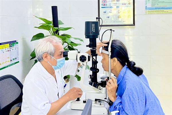Bệnh viện Mắt Hải Phòng phẫu thuật thành công ca chấn thương nhãn cầu hở phức tạp